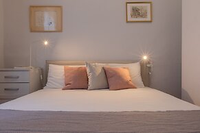 Moncalvo 8 bis - Spazioso Appartamento nei Pressi