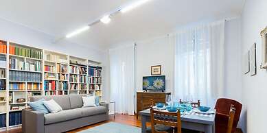 Moncalvo 8 bis - Spazioso Appartamento nei Pressi