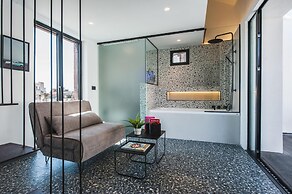 Grimaldi Terrace Studio by Wonderful Italy