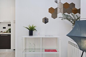 Shelley Apartments by Wonderful Italy - Sky