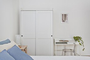 Shelley Apartments by Wonderful Italy - Sky