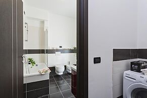 Shelley Apartments by Wonderful Italy - Sky