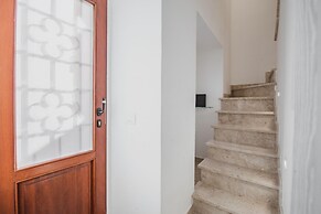 Modern Duplex With Balcony by Wonderful Italy