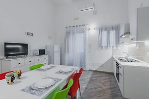 Modern Duplex With Balcony by Wonderful Italy