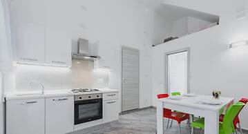 Modern Duplex With Balcony by Wonderful Italy