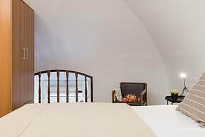 Classic Style Duplex Apartment by Wonderful Italy