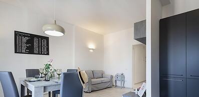 Contemporary Apartment in Sturla by Wonderful Italy