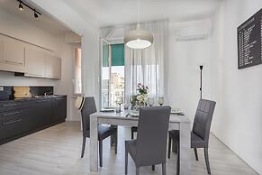 Contemporary Apartment in Sturla by Wonderful Italy