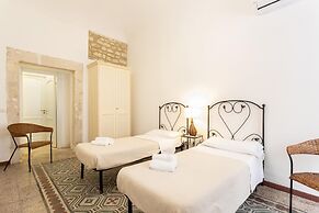 Salomone Apartment 16 by Wonderful Italy