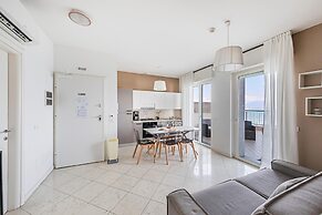 Residenza Miralago With Pool - One-bedroom Apartment With Lake View