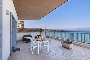 Residenza Miralago With Pool - One-bedroom Apartment With Lake View