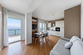 Residenza Miralago With Pool - Two-bedroom Apartment With Lake View