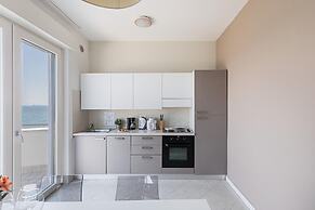 Residenza Miralago With Pool - Two-bedroom Apartment With Lake View