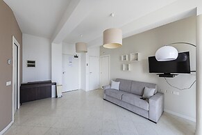 Residenza Miralago With Pool - Two-bedroom Apartment With Lake View