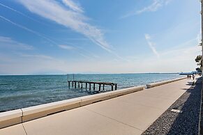 Residenza Miralago With Pool - Two-bedroom Apartment With Lake View