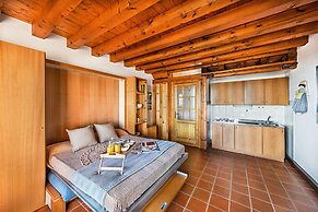 Residence Moniga Porto 1 08 Apartment by Wonderful Italy