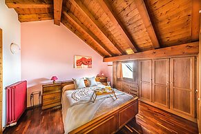 Residence Moniga Porto 1 08 Apartment by Wonderful Italy