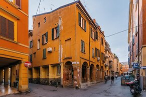 Studio Malcontenti con Terrazzo by Wonderful Italy