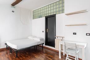 Studio Malcontenti con Terrazzo by Wonderful Italy
