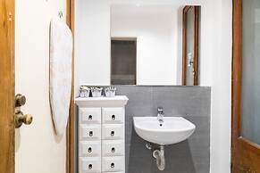 Ancient Port Apartments - Opal