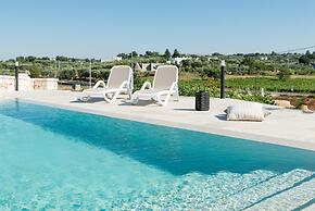 Charming Villa With Pool in Valle d Itria by Wonderful Italy