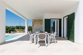 Charming Villa With Pool in Valle d Itria by Wonderful Italy