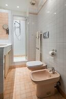 Torre Dell Orologio Apartment by Wonderful Italy