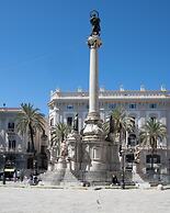 Casa Meli Dietro Piazza San Domenico by Wonderful Italy