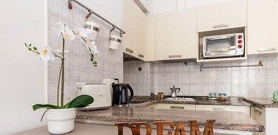 Nice and Cozy Apartment in Crocetta by Wonderful Italy