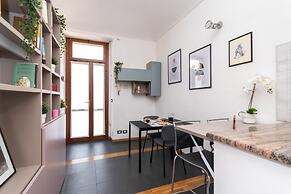 Nice and Cozy Apartment in Crocetta by Wonderful Italy