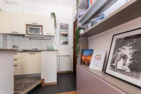 Nice and Cozy Apartment in Crocetta by Wonderful Italy