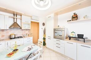 Il Canaletto A1 Apartment by Wonderful Italy