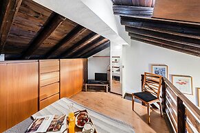 I Girasoli C14 Apartment by Wonderful Italy