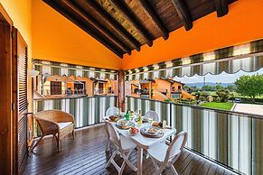 I Girasoli C14 Apartment by Wonderful Italy