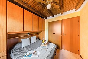 I Girasoli C14 Apartment by Wonderful Italy