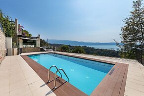 La Bouganville P1 1 by Wonderful Italy