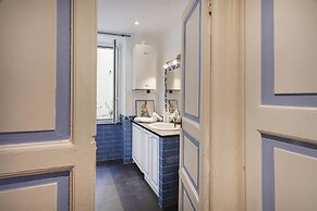Santa Chiara Apartment by Wonderful Italy