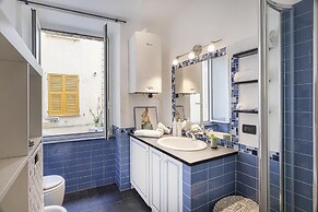 Santa Chiara Apartment by Wonderful Italy