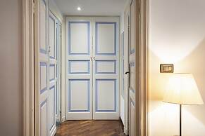 Santa Chiara Apartment by Wonderful Italy