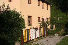 Hostel Flores in Zumberak eco-park