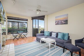 9952spinnaker833srmco - Spinnakers Reach 833