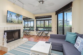 9952spinnaker833srmco - Spinnakers Reach 833