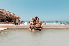 Dos Mares Barefoot Luxury