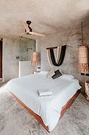 Dos Mares Barefoot Luxury