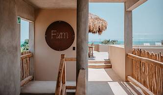 Dos Mares Barefoot Luxury