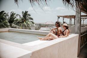 Dos Mares Barefoot Luxury