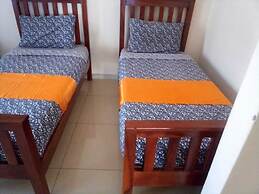 Manacomfy - 14bed House - 4 Baths - Victoria Falls