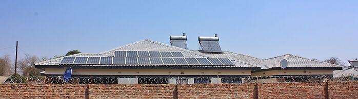 Manacomfy - 14bed House - 4 Baths - Victoria Falls