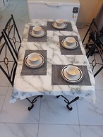 Manacomfy - 14bed House - 4 Baths - Victoria Falls