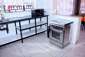 Manacomfy - 14bed House - 4 Baths - Victoria Falls